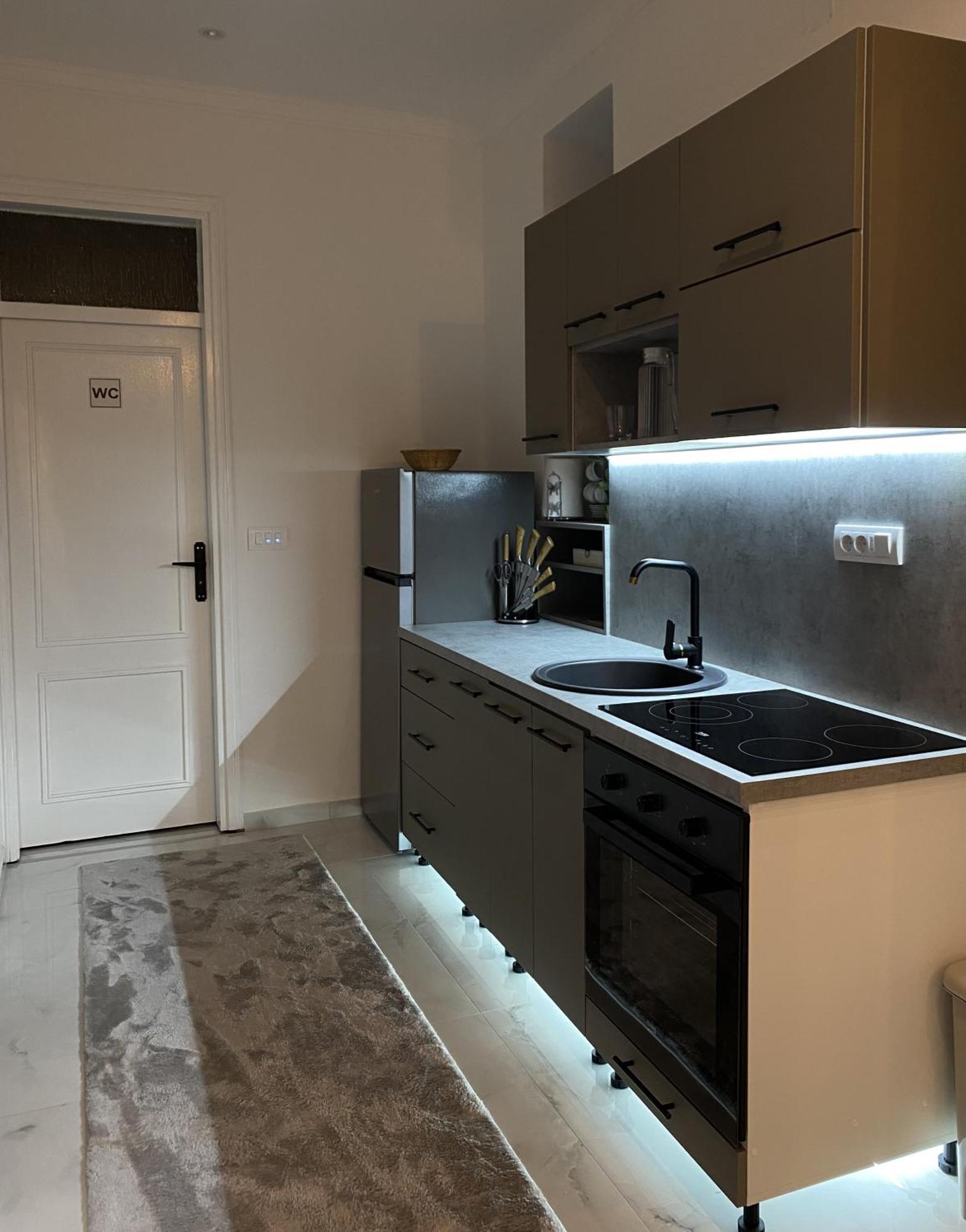 Sarajevo Luxury Apartment - 50 M From Old Sarajevo Clock Tower 外观 照片